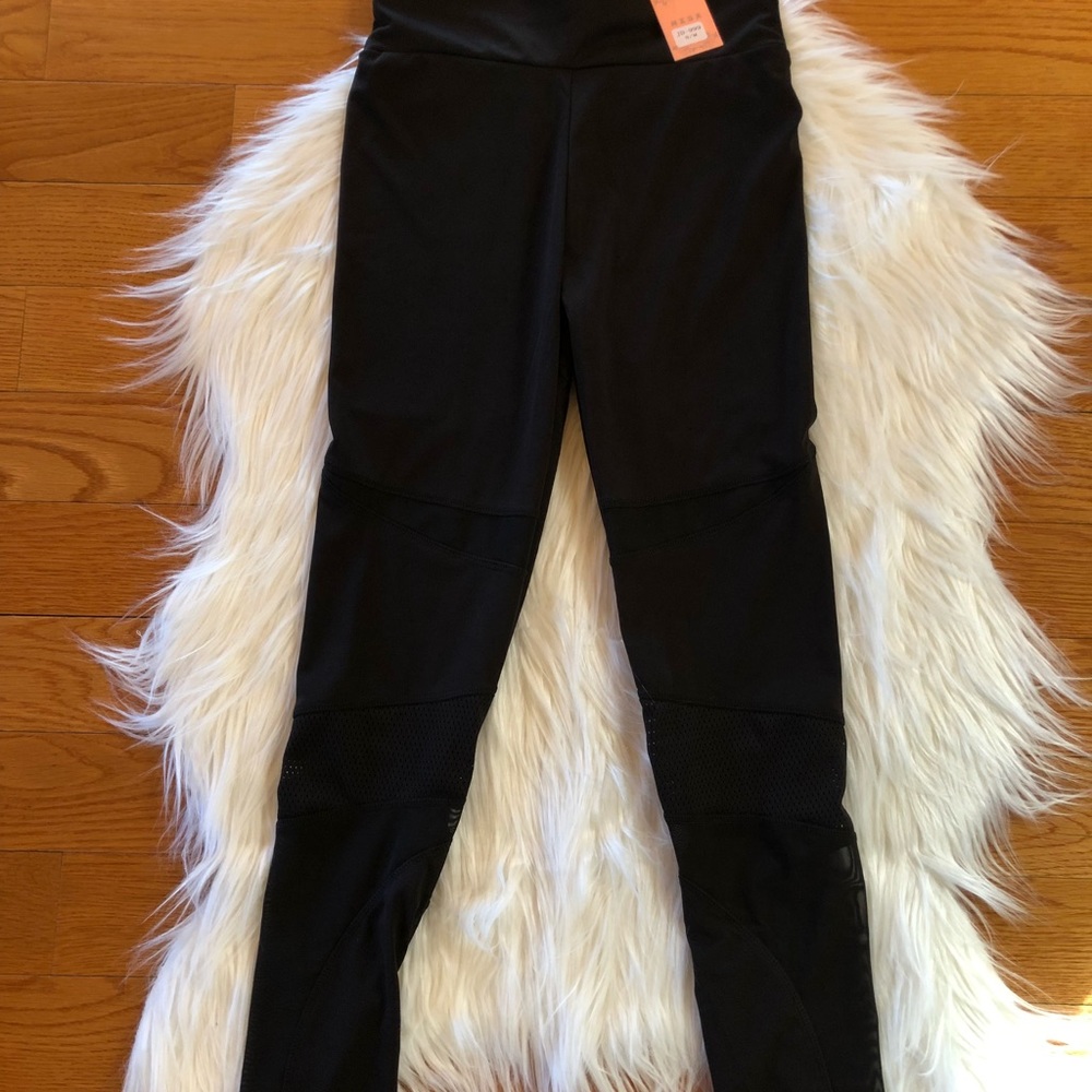 Yoga Black Leggings